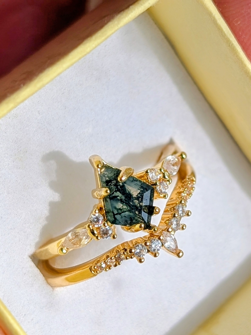 Gold Kite Cut Moss Agate Engagement Ring Set